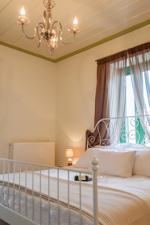 Augusta Country House Deres Bagian luar foto