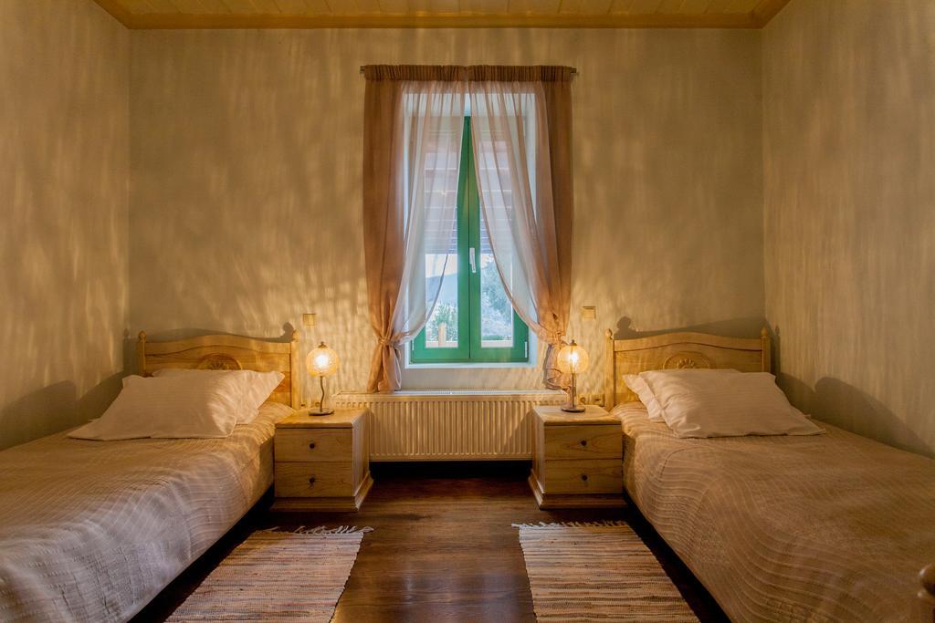 Augusta Country House Deres Bagian luar foto