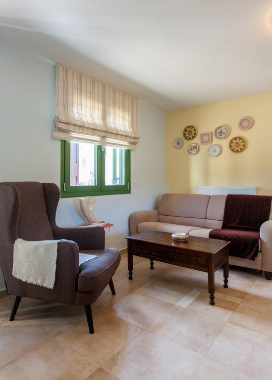 Augusta Country House Deres Bagian luar foto